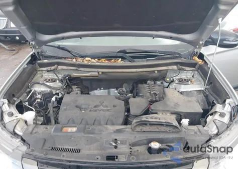 2020 Mitsubishi Outlander Le 2.4/Se 2.4/Sel 2.4/Sp 2.4 z USA, uszkodzony, nr VIN JA4AD3A3XLZ004943